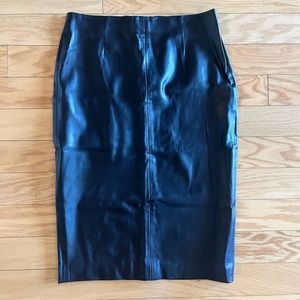 Zara Black Pencil Skirt; Size Medium; Like New!
